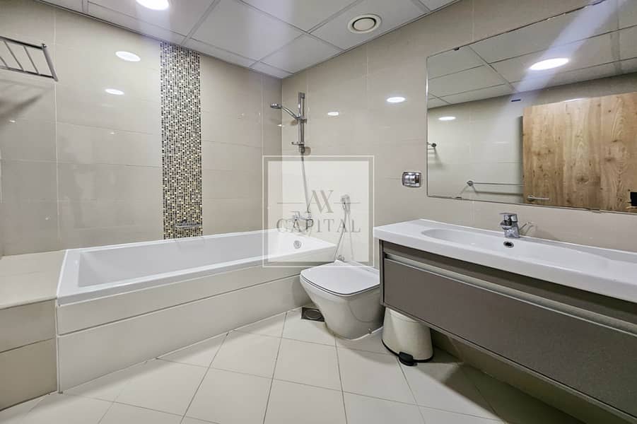 Elegant 1BR | Full Marina View | Furnished - Image 7