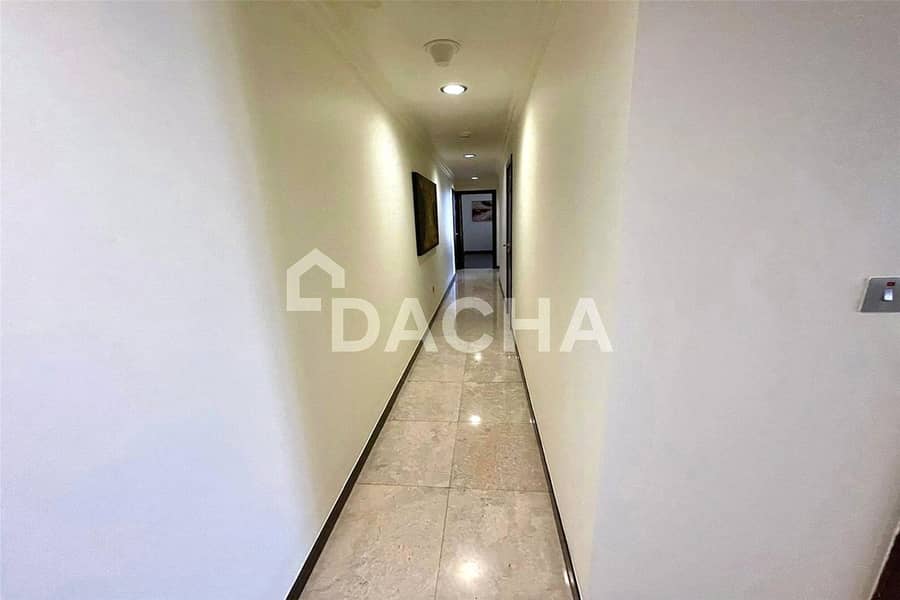 BEST PRICED | High Floor | Upgraded | Marina View - Image 13