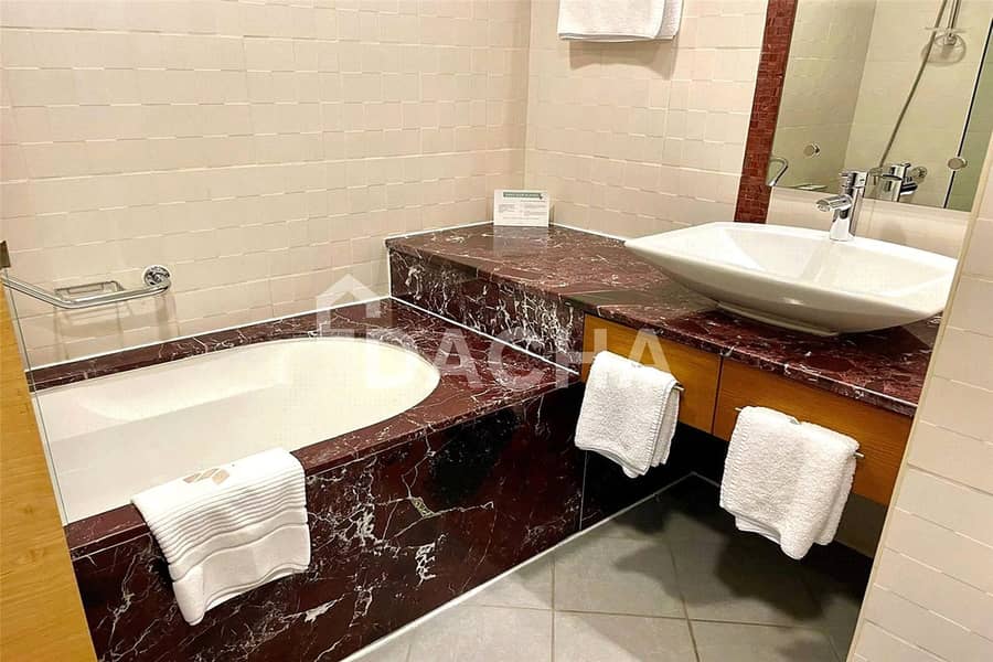 BEST PRICED | High Floor | Upgraded | Marina View - Image 20