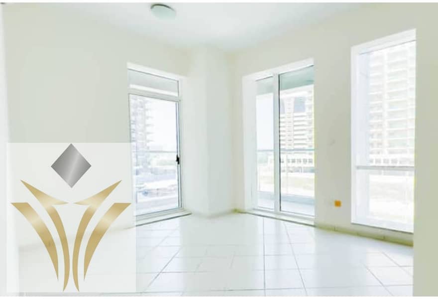 Bright 1BR | Spacious Layout | Community Views