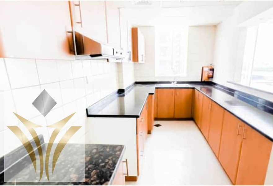 Bright 1BR | Spacious Layout | Community Views - Image 6