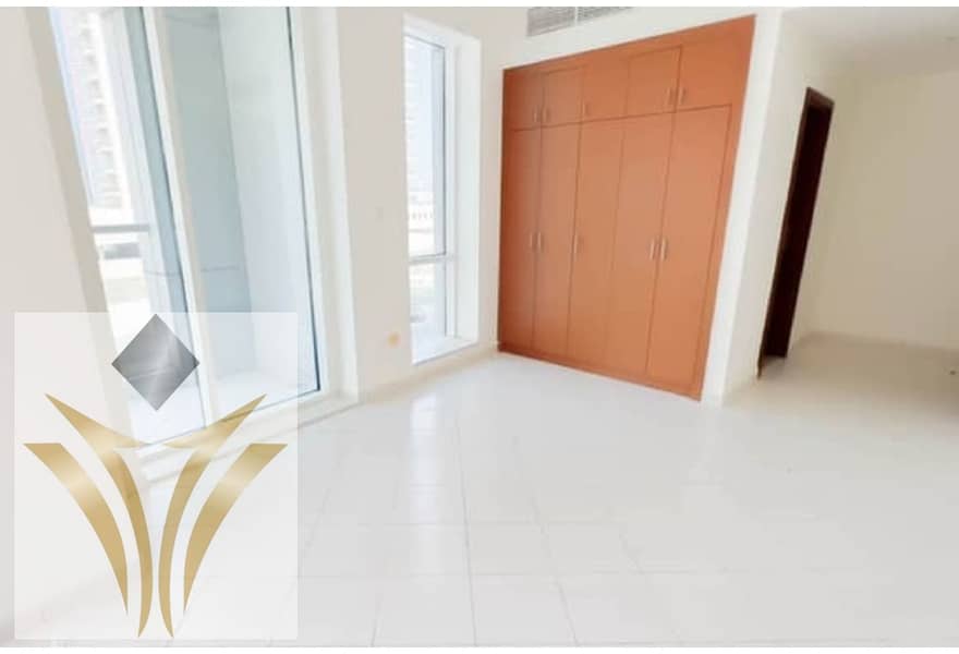 Bright 1BR | Spacious Layout | Community Views - Image 9