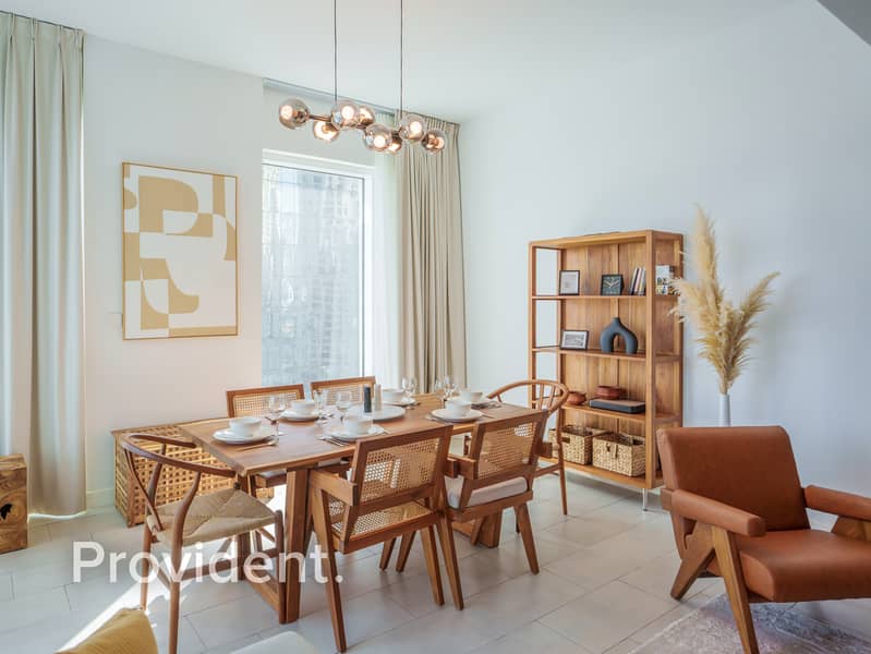 Elegant | 2-Br Apartment | Prime Coastal Living - Image 7