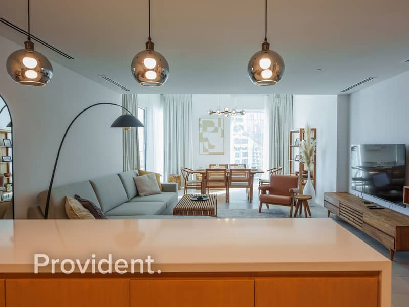 Elegant | 2-Br Apartment | Prime Coastal Living - Image 22