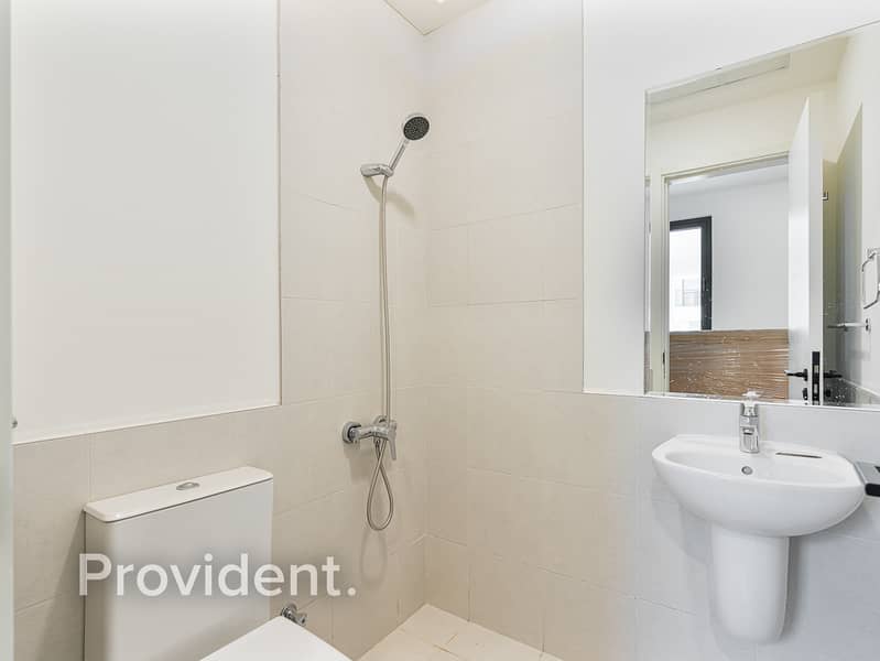 Modern Living | Stylish Townhouse | Prime Location - Image 7