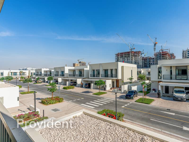 Modern Living | Stylish Townhouse | Prime Location - Image 17