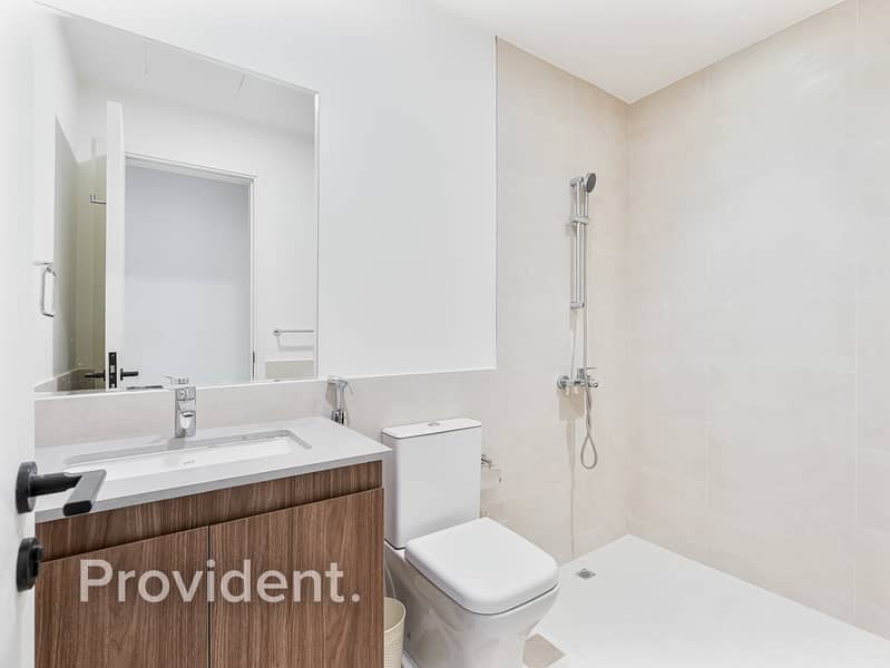 Modern Living | Stylish Townhouse | Prime Location - Image 27