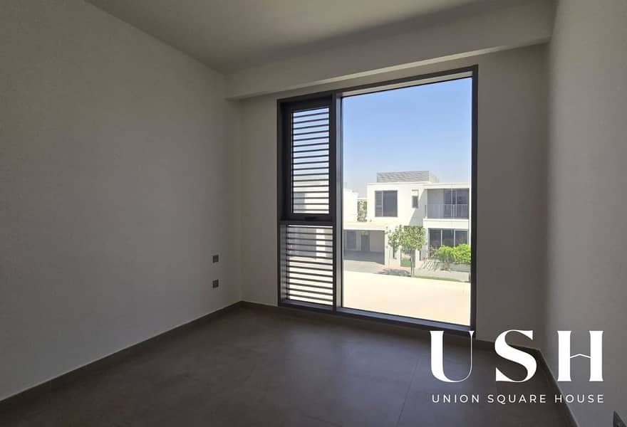 Ready to move | Single row | E3 - Image 11