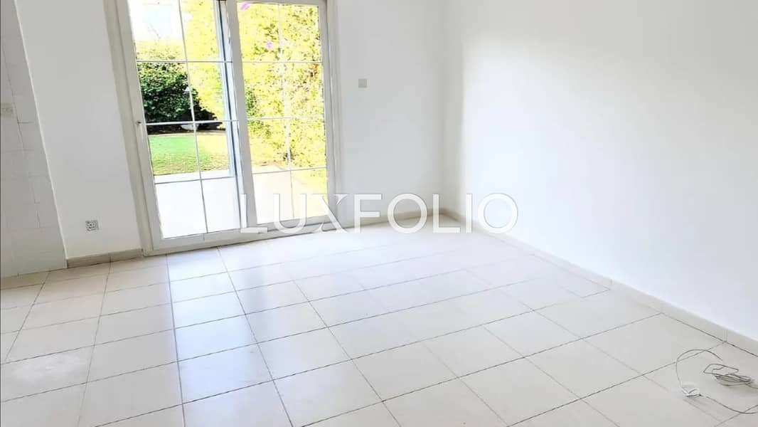 Un-furnished | Lake view | Private Pool - Image 6