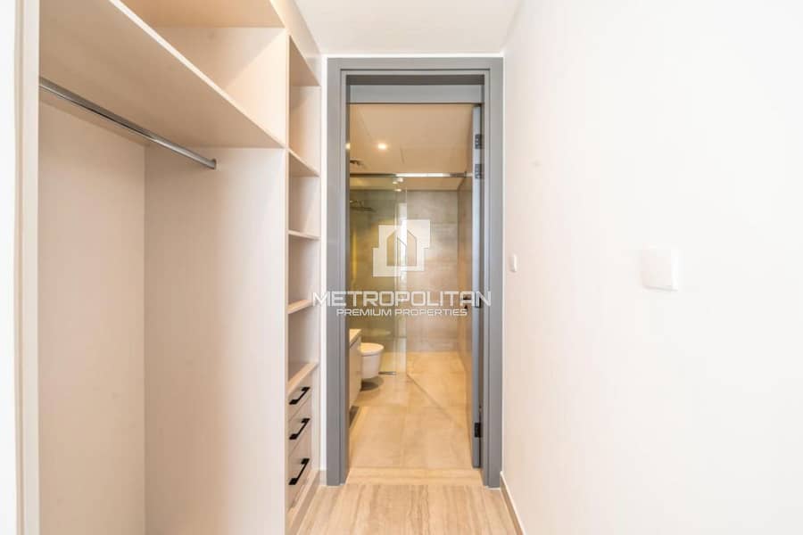 First Row | Park View | Large Layout - Image 15