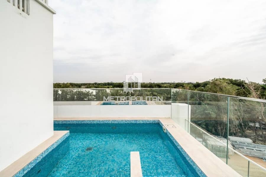 First Row | Park View | Large Layout - Image 18