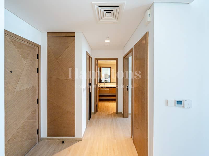 Unfurnished | Mid Floor | Community View