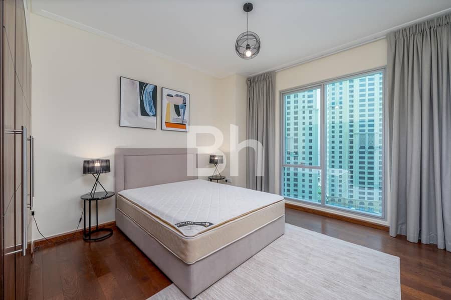 Vacant | Immaculate | Partial Sea and Marina View - Image 12