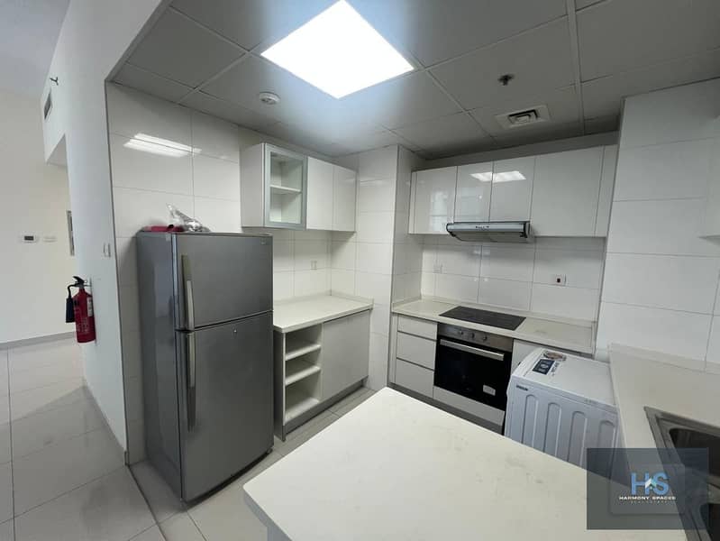 SPACIOUS 3BHK | CHILLER FREE | VACANT - Image 9