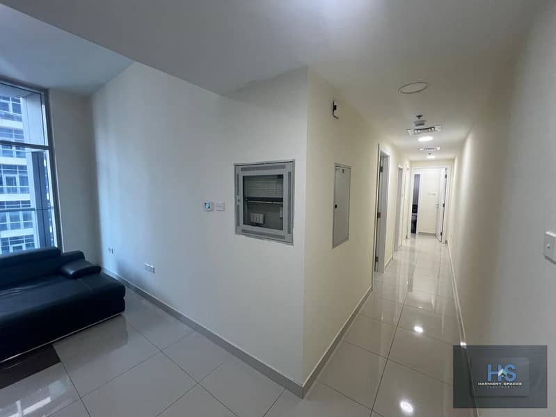 SPACIOUS 3BHK | CHILLER FREE | VACANT - Image 12