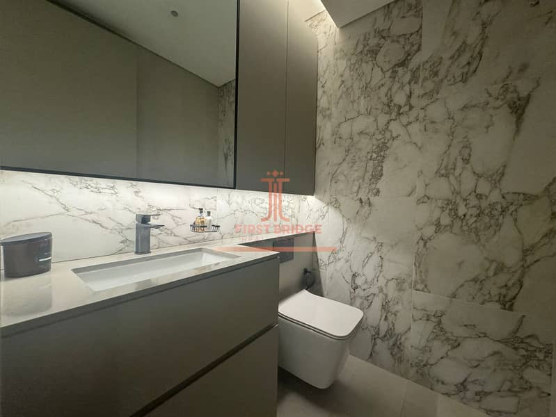 Creek and Lagoon view | High Floor | Unobstructed