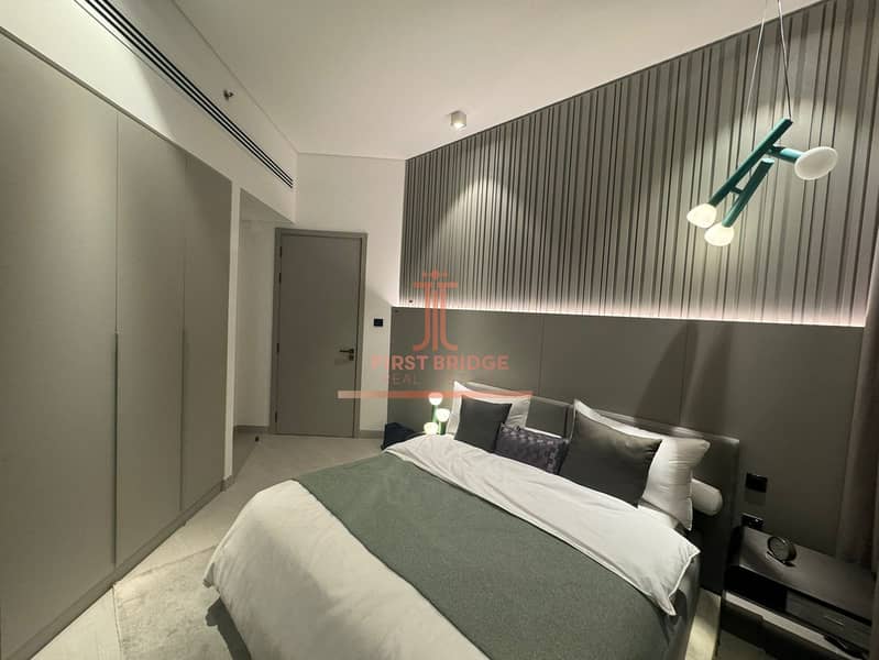 Creek and Lagoon view | High Floor | Unobstructed