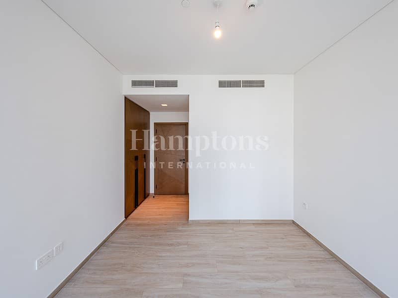 Unfurnished | Mid Floor | Community View - Image 17