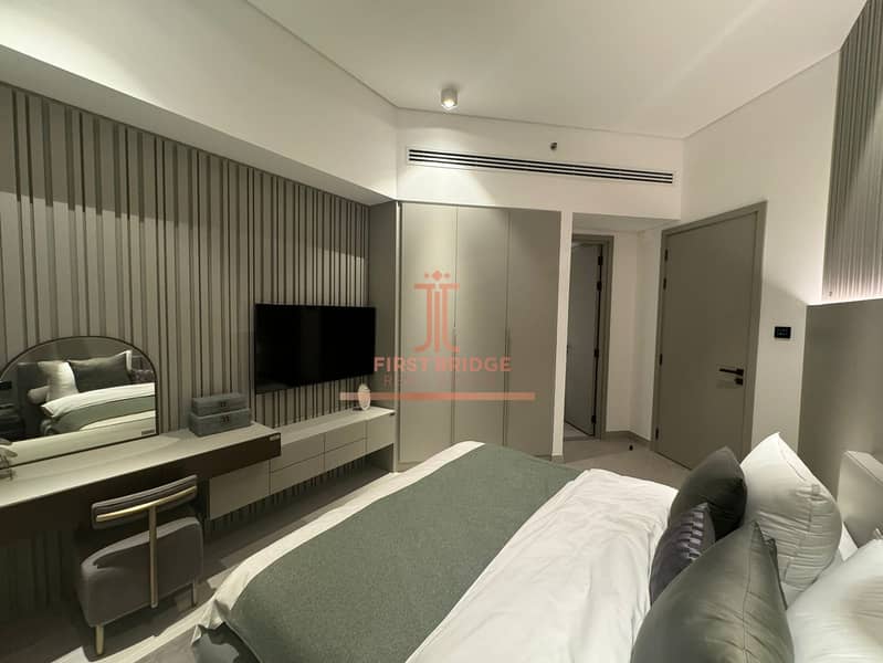 Creek and Lagoon view | High Floor | Unobstructed - Image 7