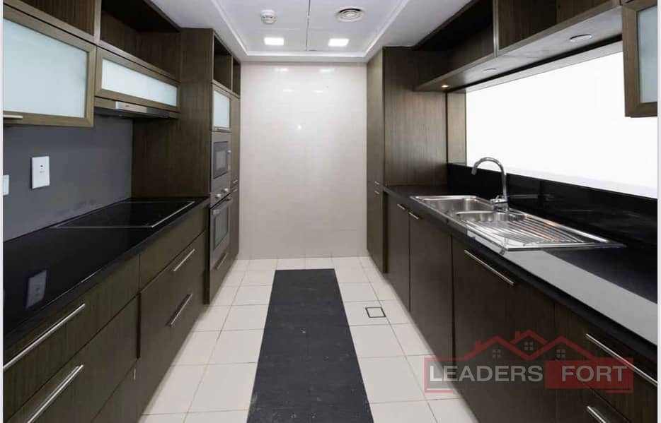 DOWNTOWN | Prime Location | Fully Furnished - Image 6