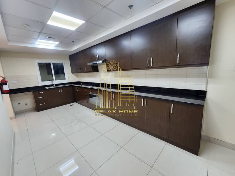 Luxurious 3BHK | Maid’s Room | SZR View | Near Metro Station - Image 11