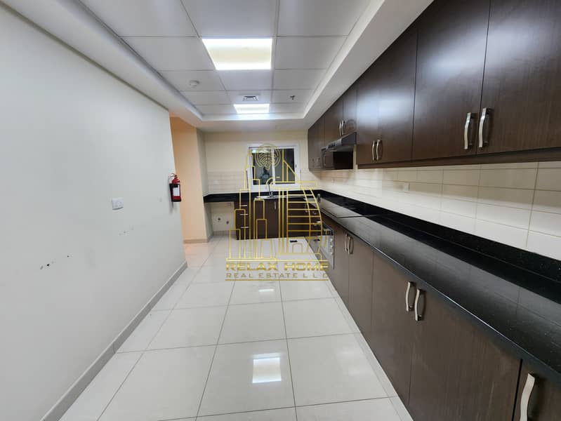 Luxurious 3BHK | Maid’s Room | SZR View | Near Metro Station - Image 12