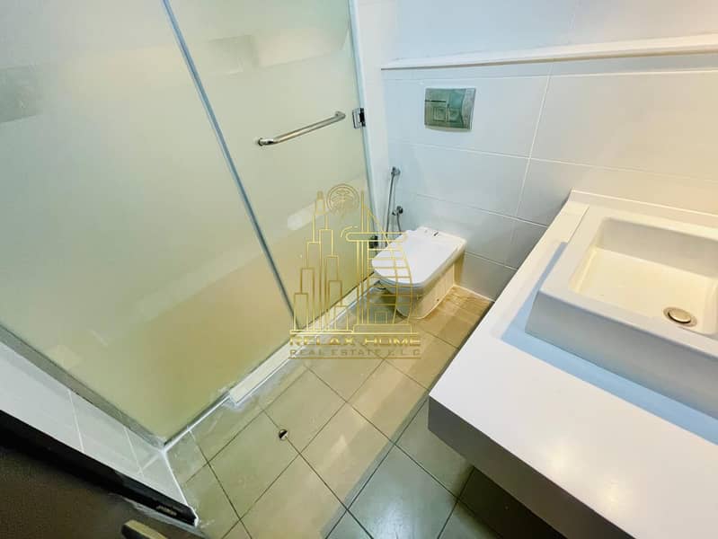 Luxurious 3BHK | Maid’s Room | SZR View | Near Metro Station - Image 17