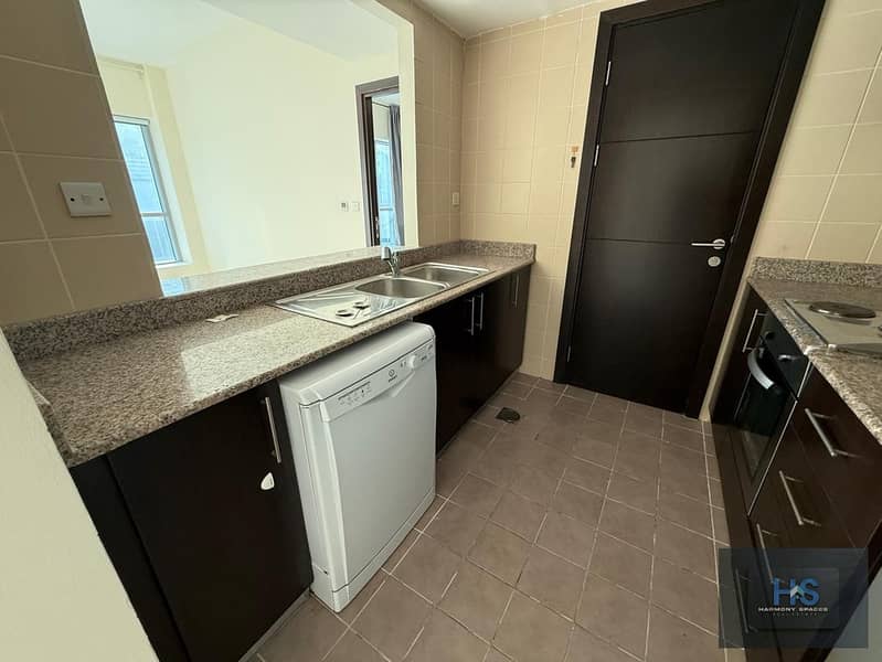 SPACIOUS LAYOUT | PRIME MARINA WALK LOCATION - Image 10