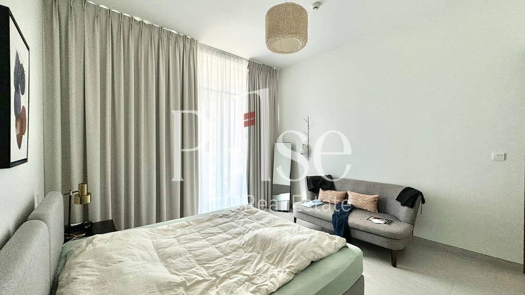 Fully Furnished 1BR | Community View - Image 13