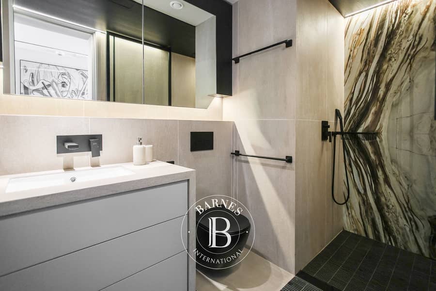 High Floor | 360° Skyline and Burj Khalifa View - Image 8