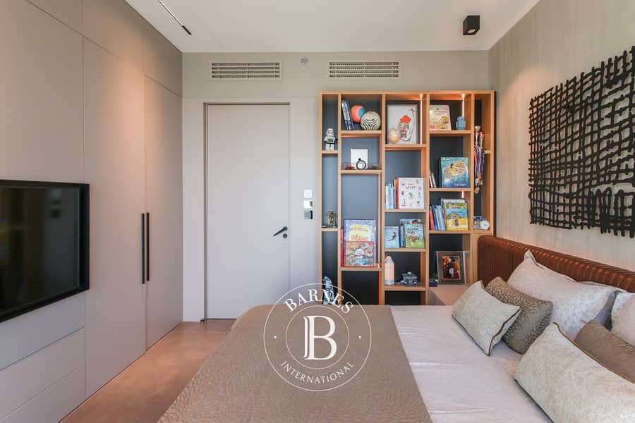 High Floor | 360° Skyline and Burj Khalifa View - Image 15