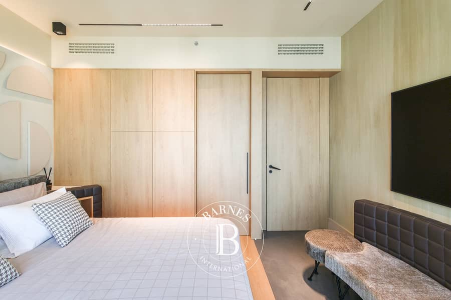 High Floor | 360° Skyline and Burj Khalifa View - Image 16