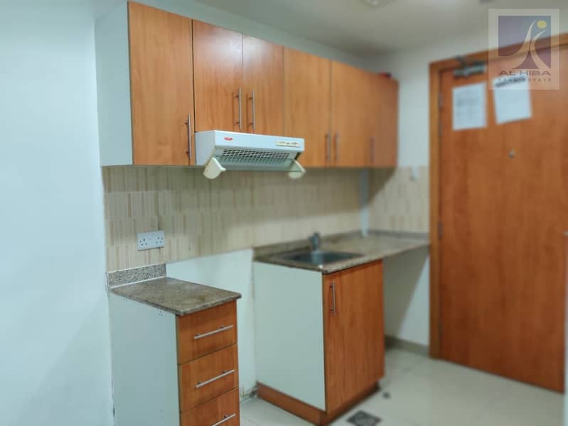 VACANT ON TRANSFER - Studio in Lakeside B - FOR SALE-