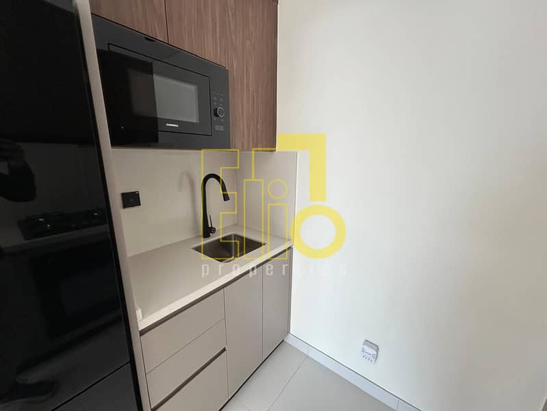 BRAND NEW | SEMI FURNISHED |Modern Living - Image 8