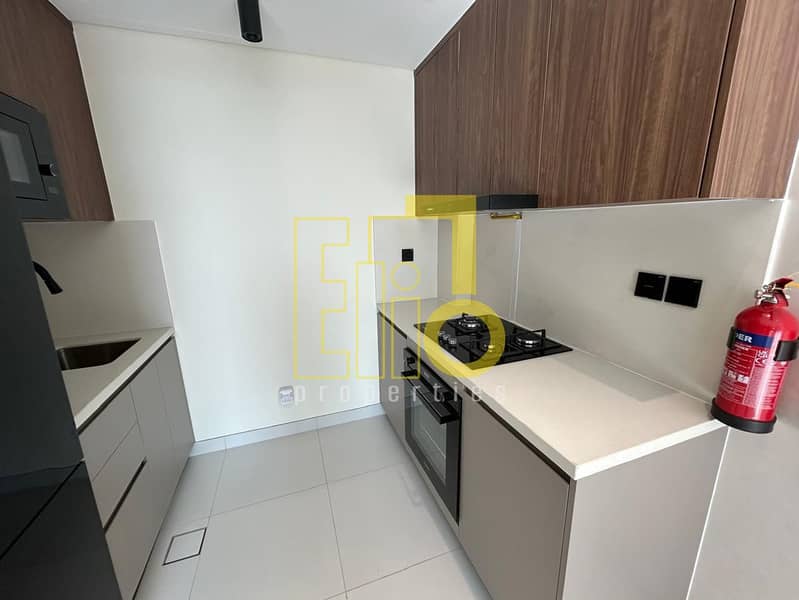 BRAND NEW | SEMI FURNISHED |Modern Living - Image 9