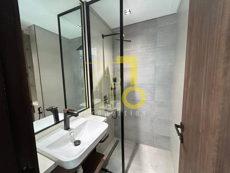 BRAND NEW | SEMI FURNISHED |Modern Living - Image 10