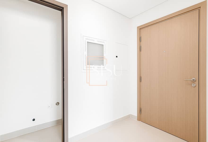 Facing Water | High Floor | Vacant - Image 9