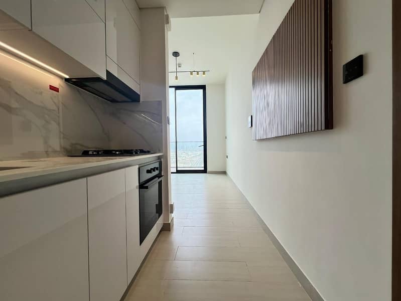 Ever Lowest Price| With Balcony| Semi-Furnished| High Floor|Brand New Building - Image 7