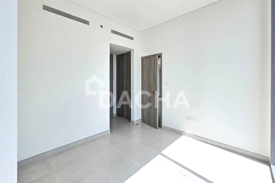 BEST PRICE | Sea Marina View | Vacant | High Floor - Image 11