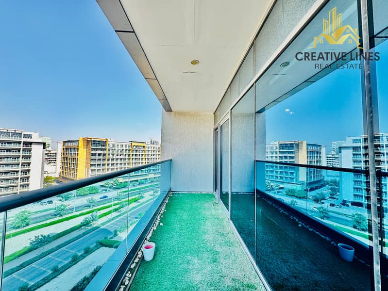 Ready To move spacious 1 bedroom apartment next To Park - Image 9