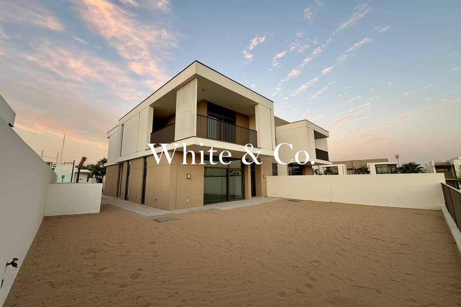 Internal | On Park & Pool | Single Row - Image 6