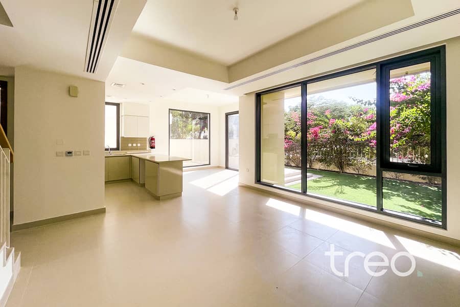 Parkbacking | Vacant Now | Multiple Chqs