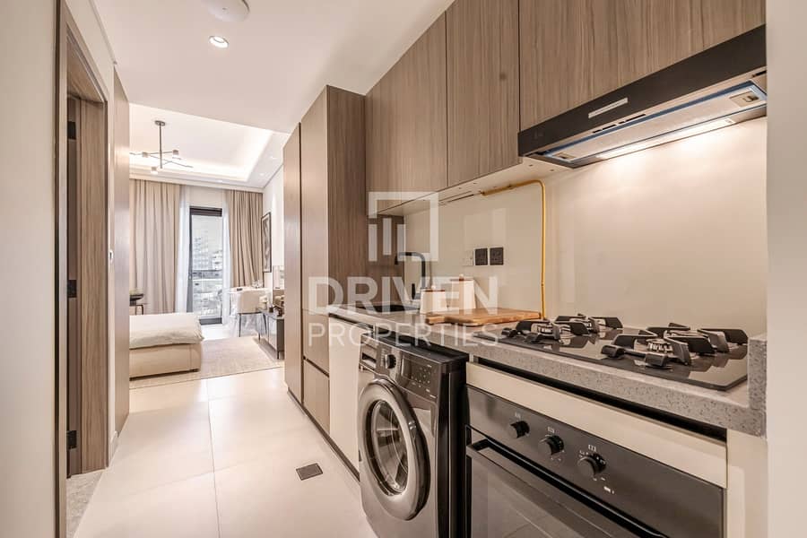 Prime Location | Fully Furnished | Brand New - Image 8