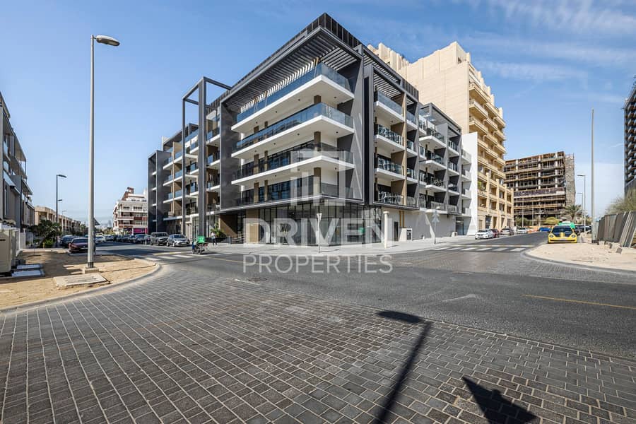 Prime Location | Fully Furnished | Brand New - Image 11