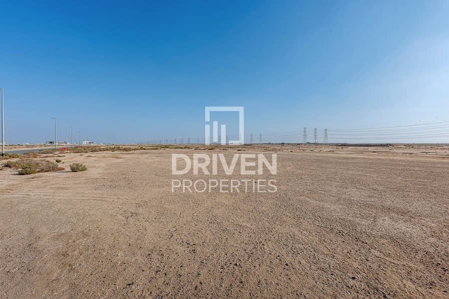 Exclusive | Single Row | Close to Amenities