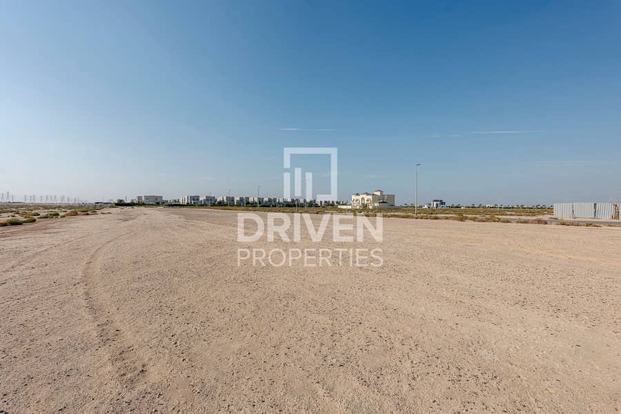 Exclusive | Single Row | Close to Amenities