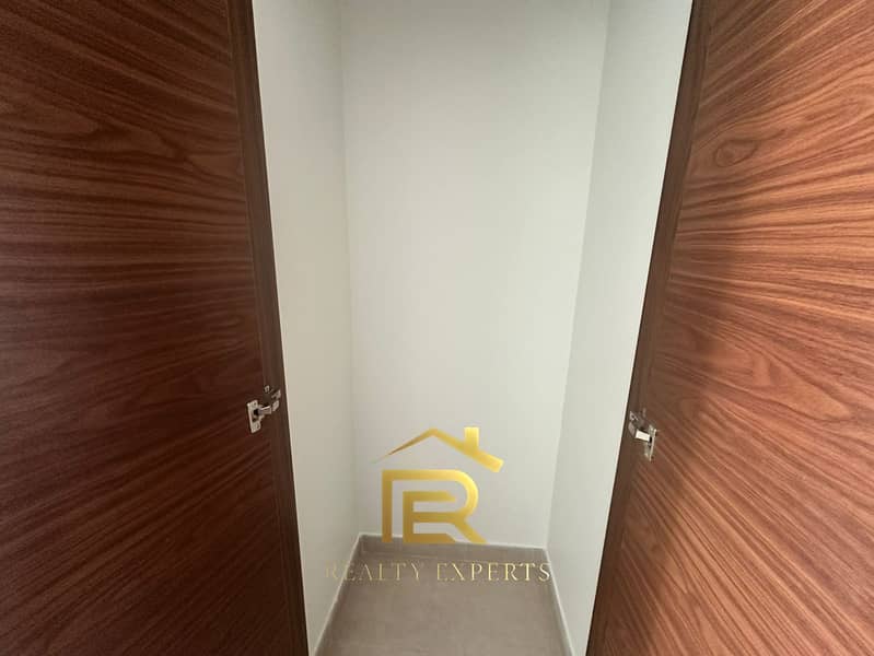 burj view amzing layout /next to metro /unfurnished /1bhk - Image 6