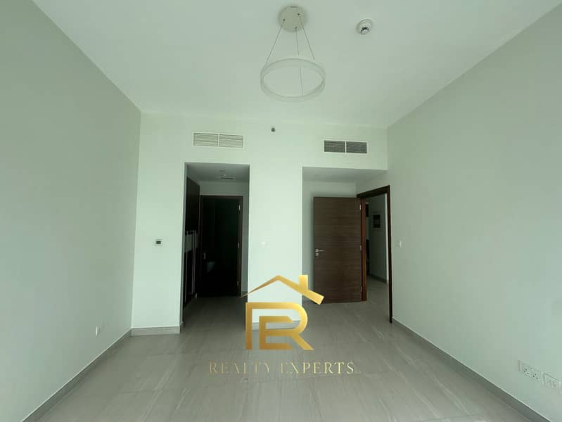 burj view amzing layout /next to metro /unfurnished /1bhk - Image 9