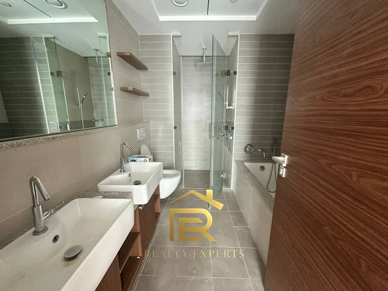 burj view amzing layout /next to metro /unfurnished /1bhk - Image 10