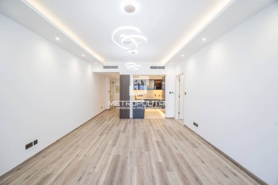 Fully Upgraded | Vacant | Marina and Sea View